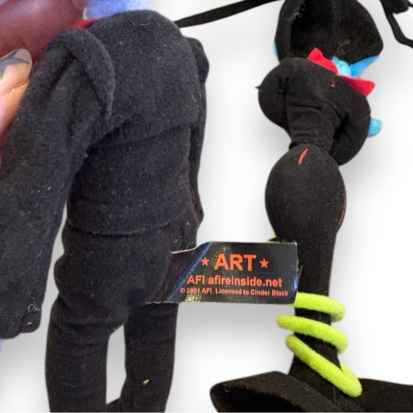 AFI Collector Dolls - 10” Art and Articia - Picture 3 of 5